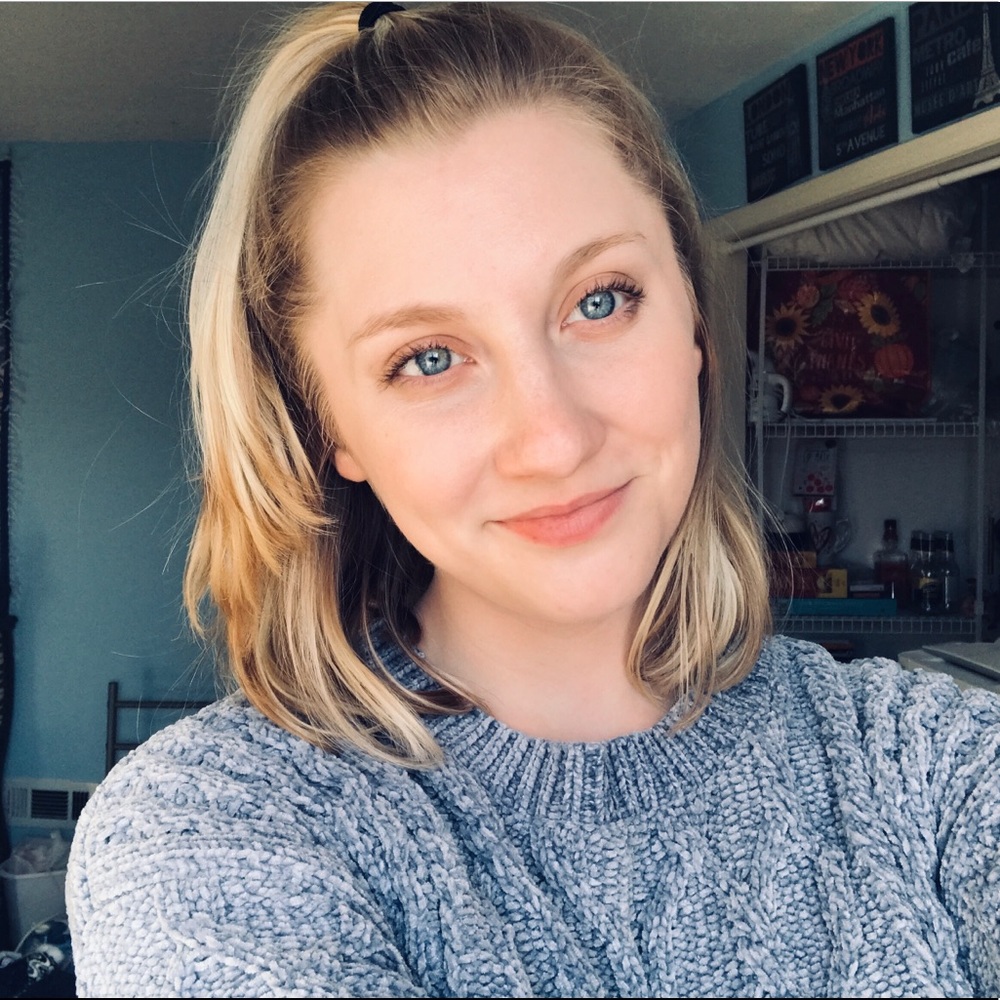 Meet your Posher, Olivia